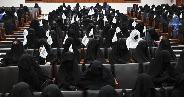Taliban Əfqanıstanda qadınlara universitet təhsilini qadağan edib