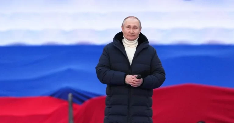 Putin Volqoqrada “nüvə çantası” ilə gedib –FOTO
