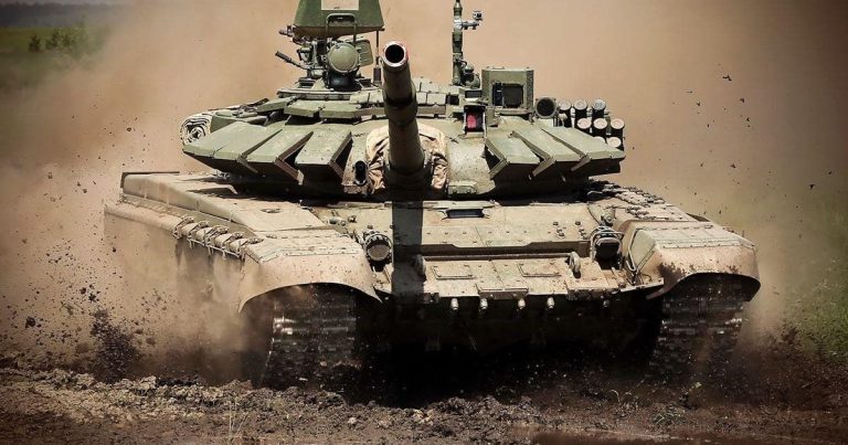 Rusiya Ukraynaya qarşı müharibədə müasir tanklarının təxminən yarısını itirdi – IISS
