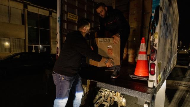 ABŞ-da zəlzələ zonasına yardım toplanıb