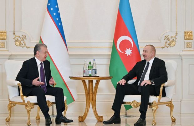 İlham Əliyev Özbəkistan Prezidenti Şavkat Mirziyoyev ilə görüşüb – YENİLƏNİB + FOTO