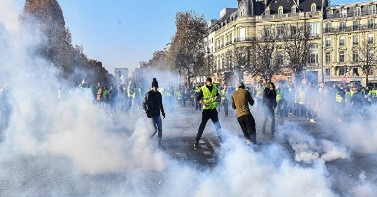Avropa Şurası Fransa polisinin etirazçılara qarşı həddindən artıq güc tətbiq etməsini qınayıb