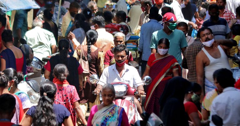 BMT: Hindistan 2023-cü ilin ortalarına qədər əhalinin sayına görə Çini keçəcək