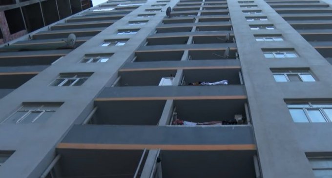 Məşhur MTK-ya məxsus binada çat yarandı – VİDEO