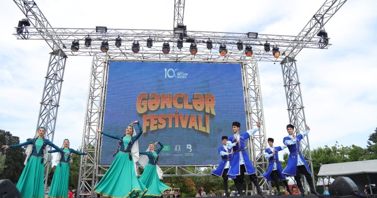 Ulu Öndərə həsr edilən Gənclər Festivalı keçirilib
