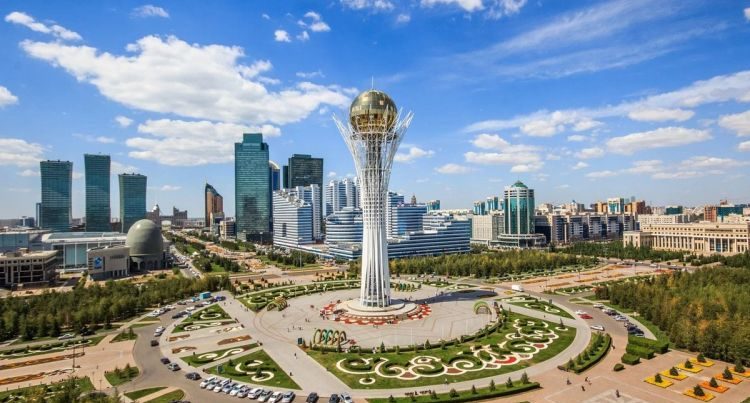 Qazaxıstanlılar iyulun 1-dən 4 günlük iş həftəsinə keçir