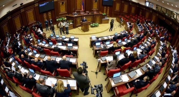 Ermənistan parlamenti Roma statutunu qəbul edib