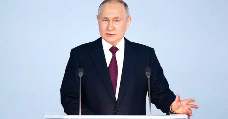 Putin 2024-cü il seçkilərində namizədliyi ilə bağlı qərarını açıqlayıb