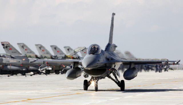 Co Bayden Konqresi dərhal Türkiyəyə F-16 qırıcılarının satışını təsdiqləməyə çağırdı