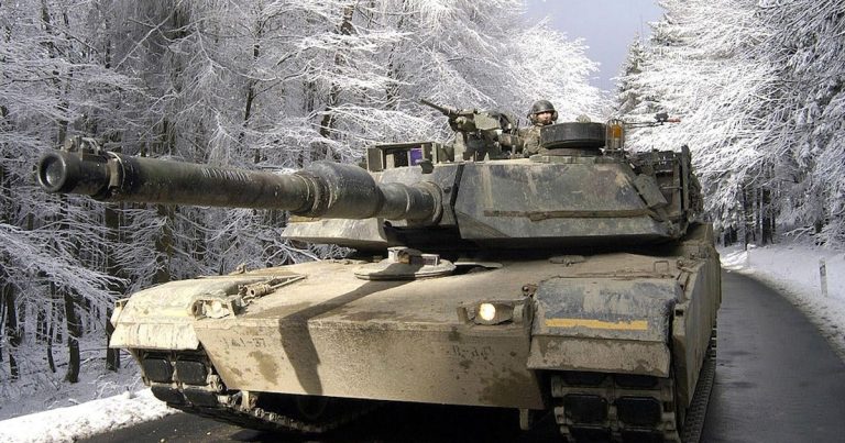 Ukrayna ordusu ilk “M-1 Abrams” tankını itirib
