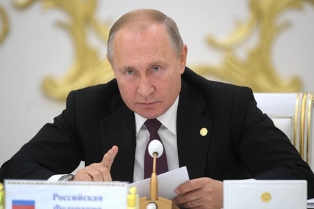 Vladimir Putin SSRİ-nin dağılma səbəbini açıqladı