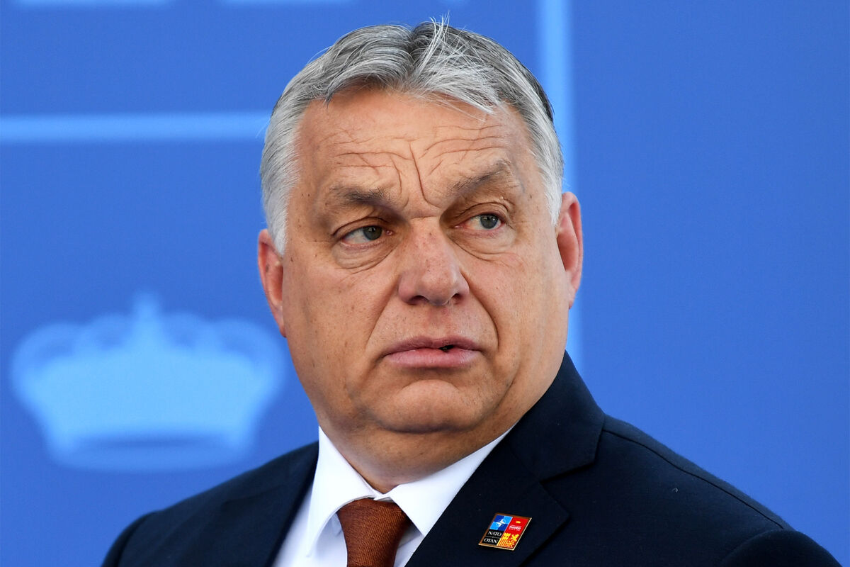Macarıstanın baş naziri Orban Ukraynanı Rusiya ilə danışıqlara çağırıb