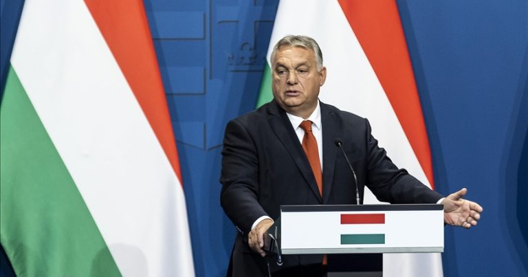 Macarıstanında Viktor Orbanın istefasını tələb edirlər