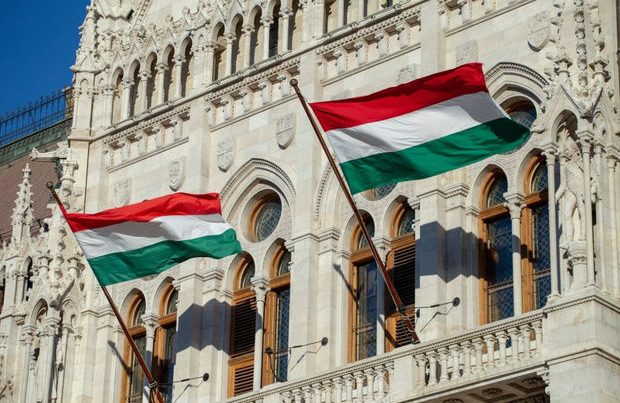 KİV: Macarıstan Aİ Sülh Fondundan Ermənistana bir milyon avroluq yardımı Azərbaycana görə bloklayır