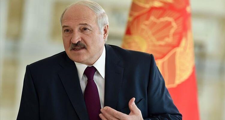 Aleksandr Lukaşenko “Rusiya-Ukrayna oyunu”na heç-heçə təklif edir