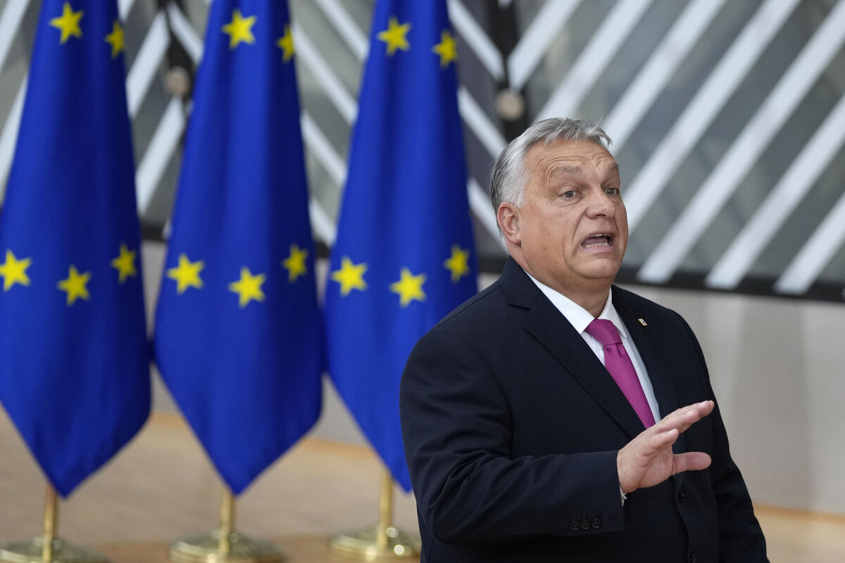Orban: “Macarıstan Ukraynadakı münaqişəyə müdaxilə etməyəcək”