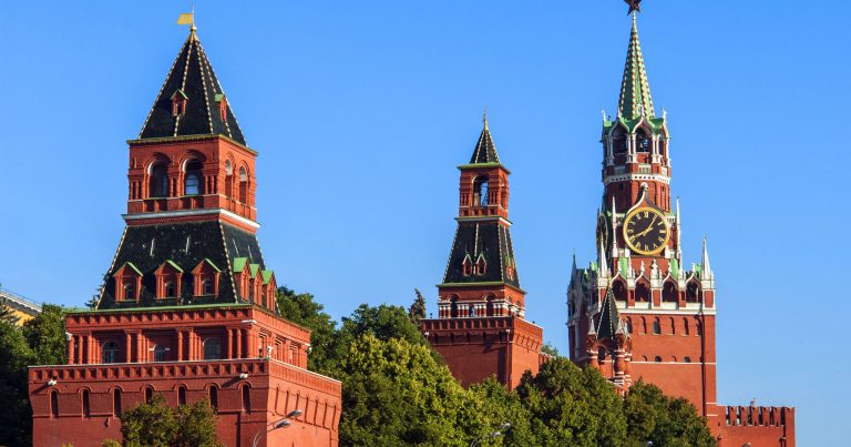 Kreml, Rusiyanın dəvət olunmadığı “Qlobal Sülh Sammiti”ni “nəticə verməyəcək təşəbbüs” adlandırıb
