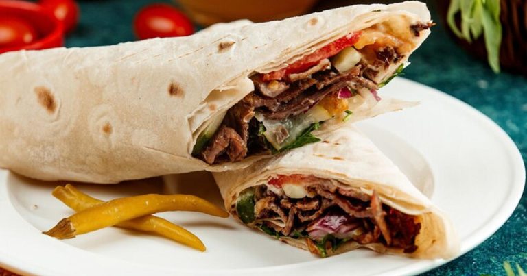 Dönər+ayranı 50 qəpiyə satdı, 1 ton ət 3 saatda qurtardı – FOTO