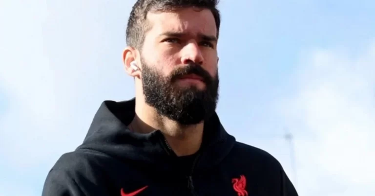 Dünyanın ən yaxşı qapıçıları açıqlandı