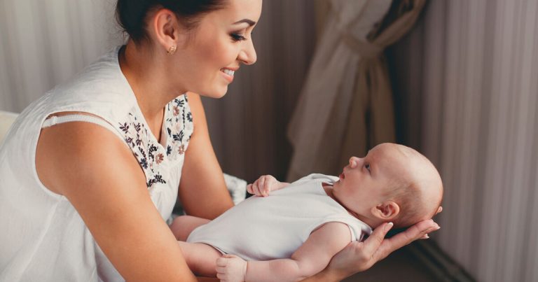 Alimlər körpələrin ilk sözlərini nə vaxt dediklərini kəşf ediblər