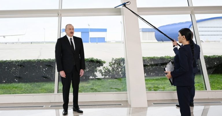 Rusiya KİV: İlham Əliyev təyyarə qəzasına görə Rusiyadan kompensasiya tələb edib