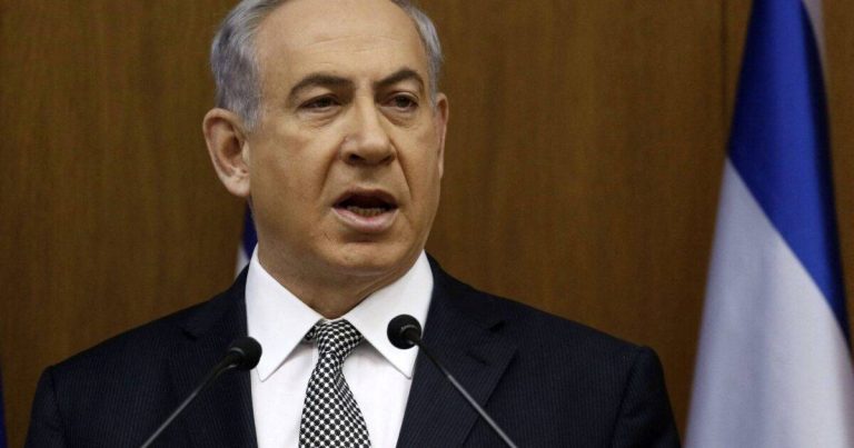 Benyamin Netanyahuya qarşı üç cinayət işi üzrə ittiham: məhkəmə bu gün başlayır