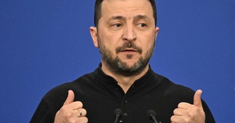 Zelenski Rusiyadan AZAL-ın təyyarə qəzası ilə bağlı bunu da tələb edir