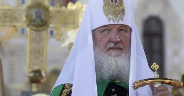 Patriarx Kirill bu dəfə də Macarıstanın köməyi ilə canını qurtardı