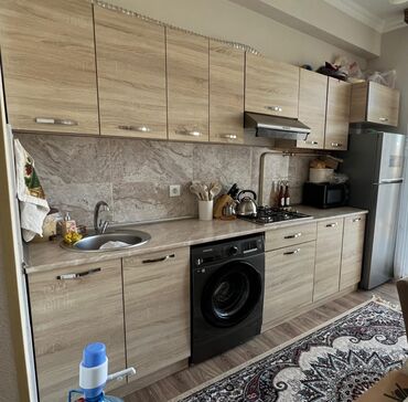 İkinci əl mətbəx dolabı aldı və şoka düşdü…