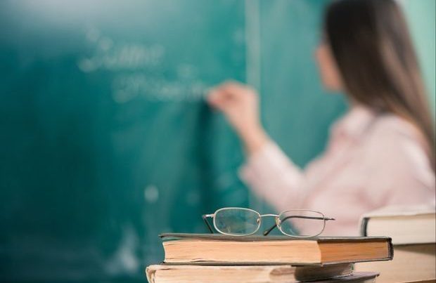 Müəllimlərin və həkimlərin də maaşı artacaq? – Millət vəkili AÇIQLADI