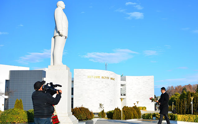 Ağstafada Heydər Əliyevin xatirəsi yad edildi – Fotolar