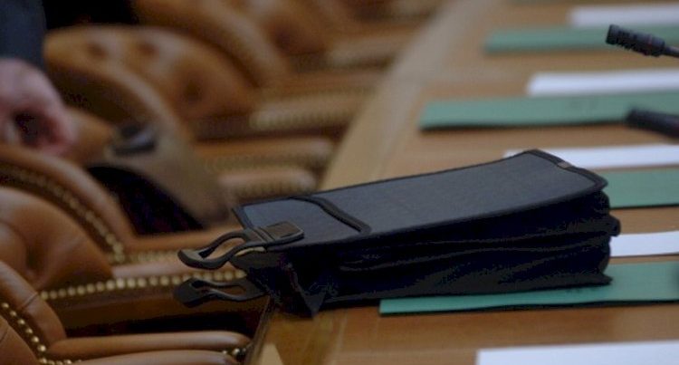 Bakıda vəzifəli şəxs hamamda yıxılıb öldü