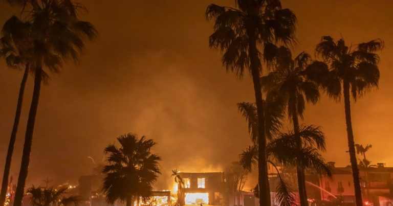 ABŞ prezidenti Kaliforniya ştatında böyük fəlakət rejimi elan edib