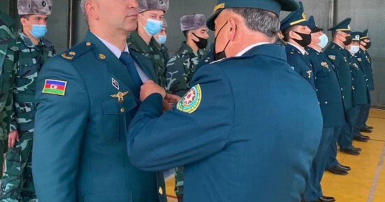 İdmançıların hücumuna məruz qalan DSX mayoru: “Əllərində beşbarmaq var idi”