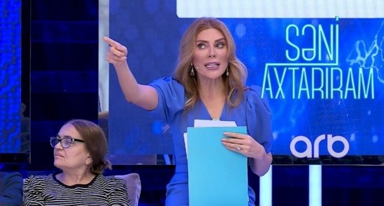 Efirdə üsyan etdi: “Sizə görə mən söyülürəm…” – VİDEO