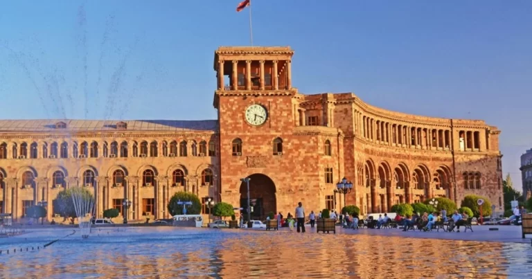 İrəvandan növbəti manipulyasiya: Erməni generaldan ETİRAF