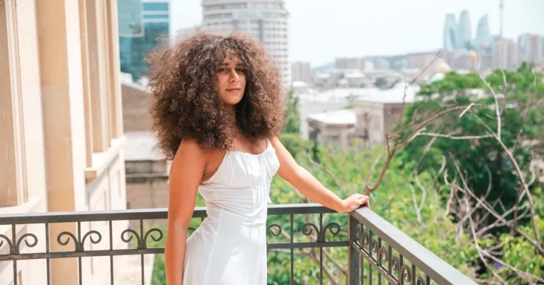 Tanınmış model Çelsi Baxşıyeva azadlığa buraxıldı