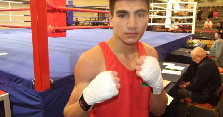 Bir boksçumuz finala yüksəldi, üçü bürünc medal qazandı