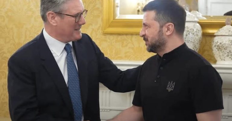 Britaniya da Zelenskinin “qələmini qırıb”