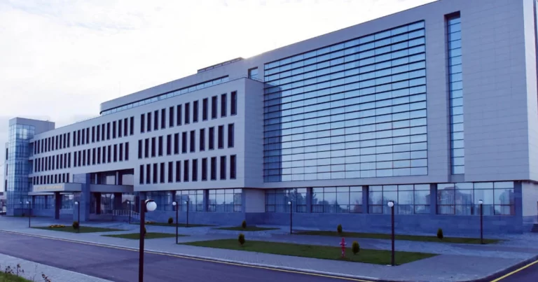 Sumqayıt xəstəxanasında NÖVBƏ PROBLEMİ: “Həkim tapmaq olmur”