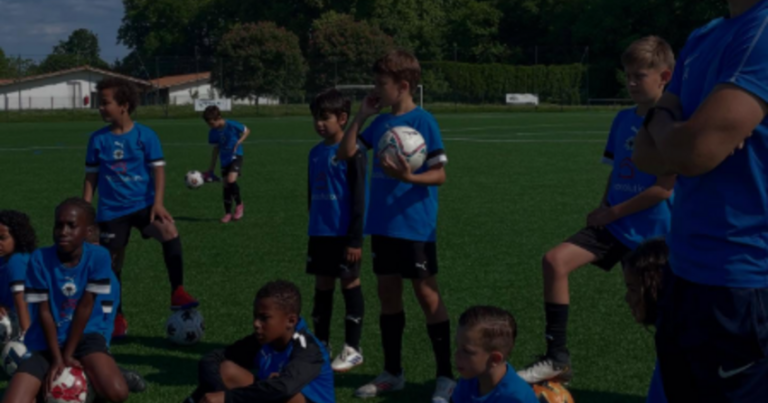 14 yaşlı futbolçusu meydançada toqquşma sonrası öldü