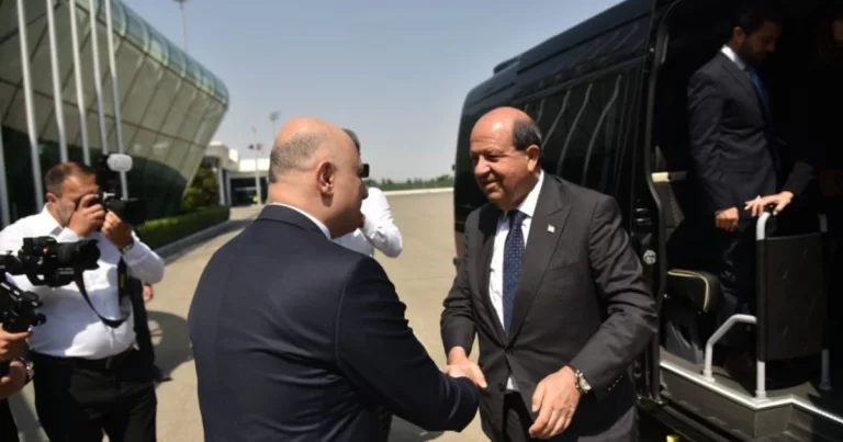 Ersin Tatar Azərbaycana gəlib