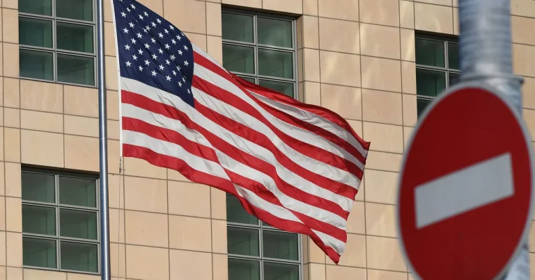 ABŞ-dakı 55 milyon əcnəbinin vizalarına yenidən baxılır