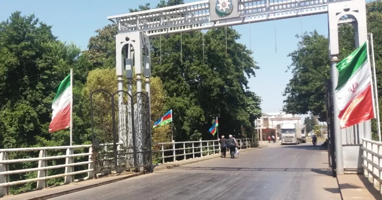 İran və Azərbaycan sərhəddə birgə layihələrin icrasının tezləşdirilməsini istəyirlər