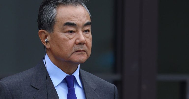 Çin və Braziliya Ukrayna üzrə birgə sülh təşəbbüsünü müzakirə ediblər