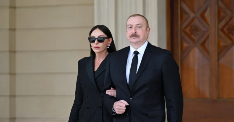 İlham Əliyev və Mehriban Əliyeva Gəncə şəhərində olublar