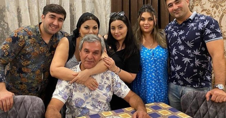 Əri ilə atasının yarıçılpaq VİDEOsunu yaydı