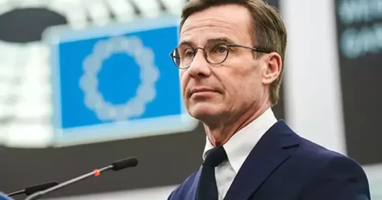 Baş nazir ölkəni ChatGPT ilə idarə edirmiş