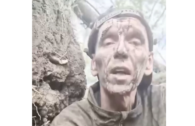 Rus əsgəri səngərdə tək qalıb üsyan etdi: “Bu müharibə bizim nəyimizə lazımdır?!” – SÖYÜŞLÜ VİDEO
