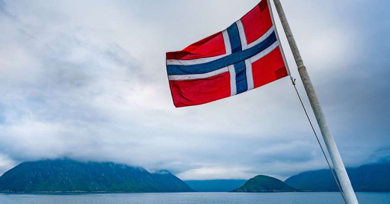 Norveçin baş naziri Ukraynada atəşkəs rejimini əsas prioritet hesab edir